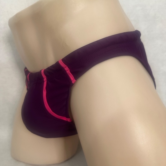 Go Softwear Low Rise Swimsuit Medium Gently worn 80% nylon/20% spandex - Picture 2 of 6